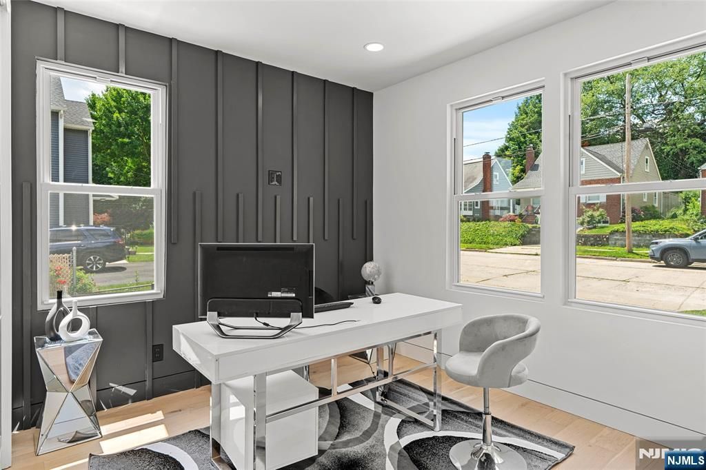 DE Listing image placeholder