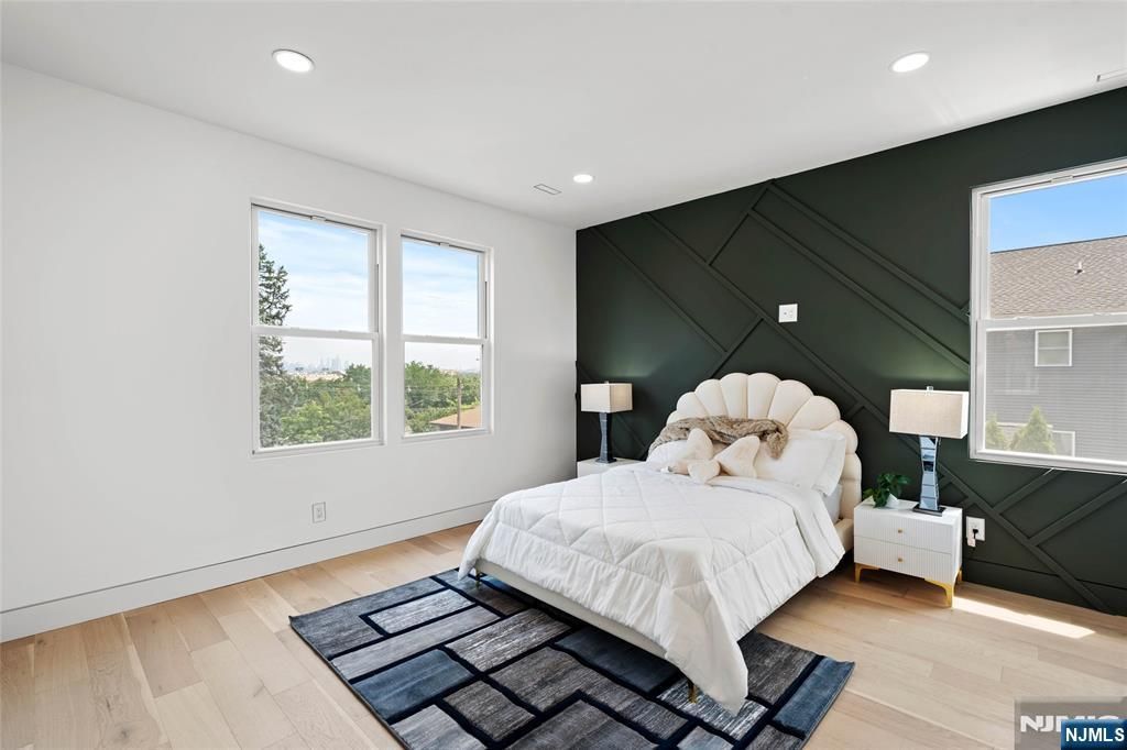 DE Listing image placeholder