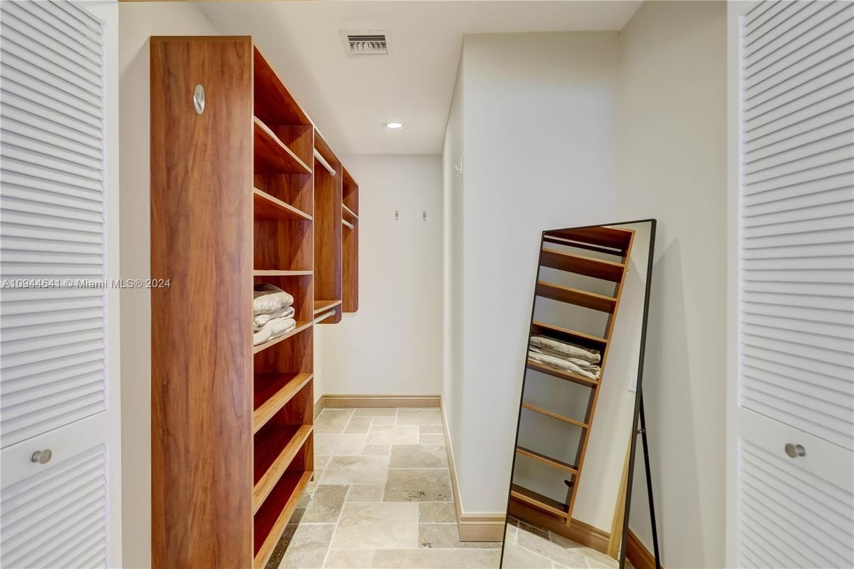 Interior, Recessed Lighting, Walk-in Closets