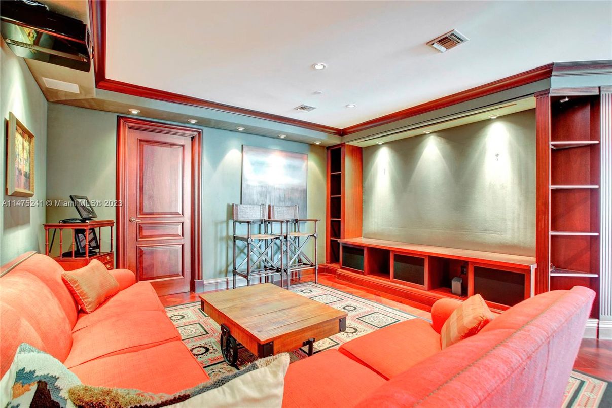 Interior, Living room, Projection Screen, Recessed Lighting