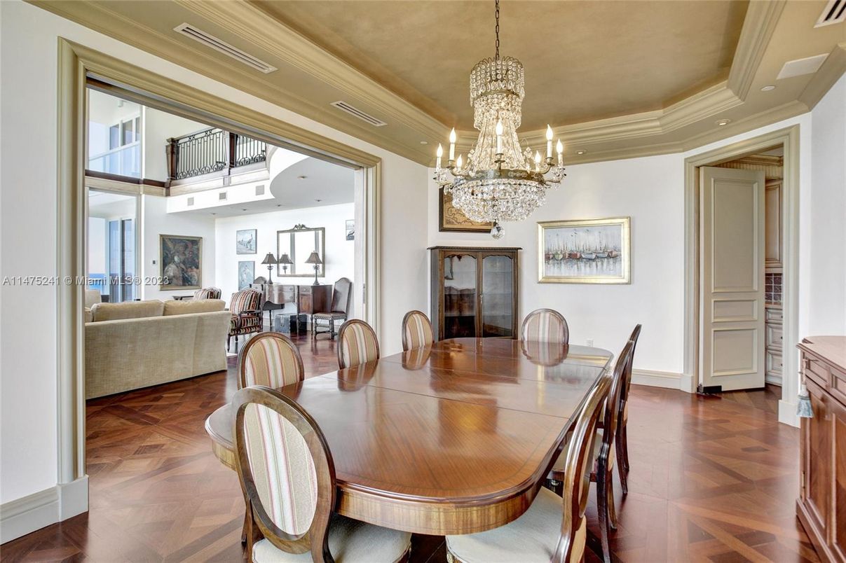 Chandelier, Dining room, Interior, Living room, Recessed Lighting, Wood Texture Flooring