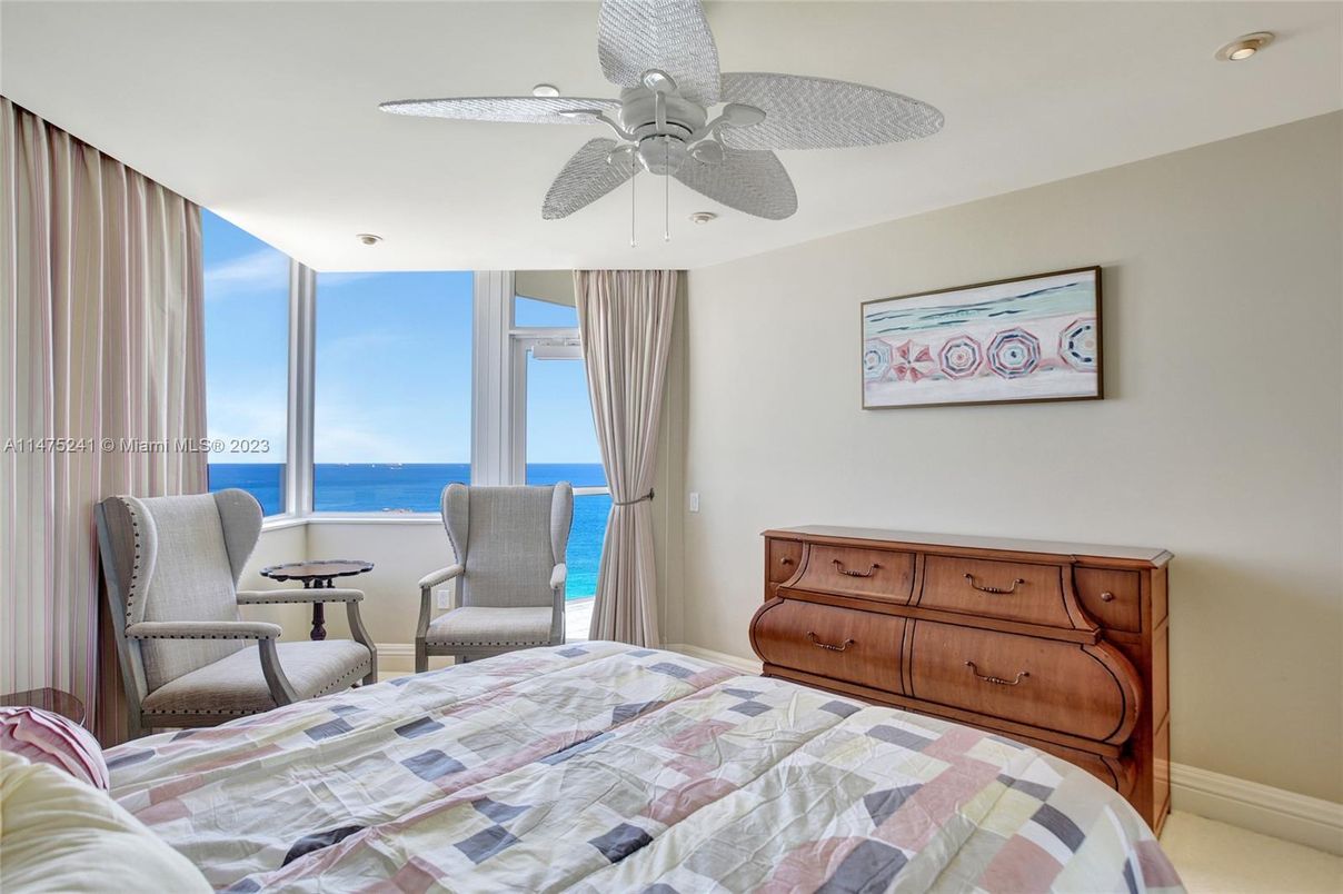 Bedroom, Interior, Recessed Lighting, Water