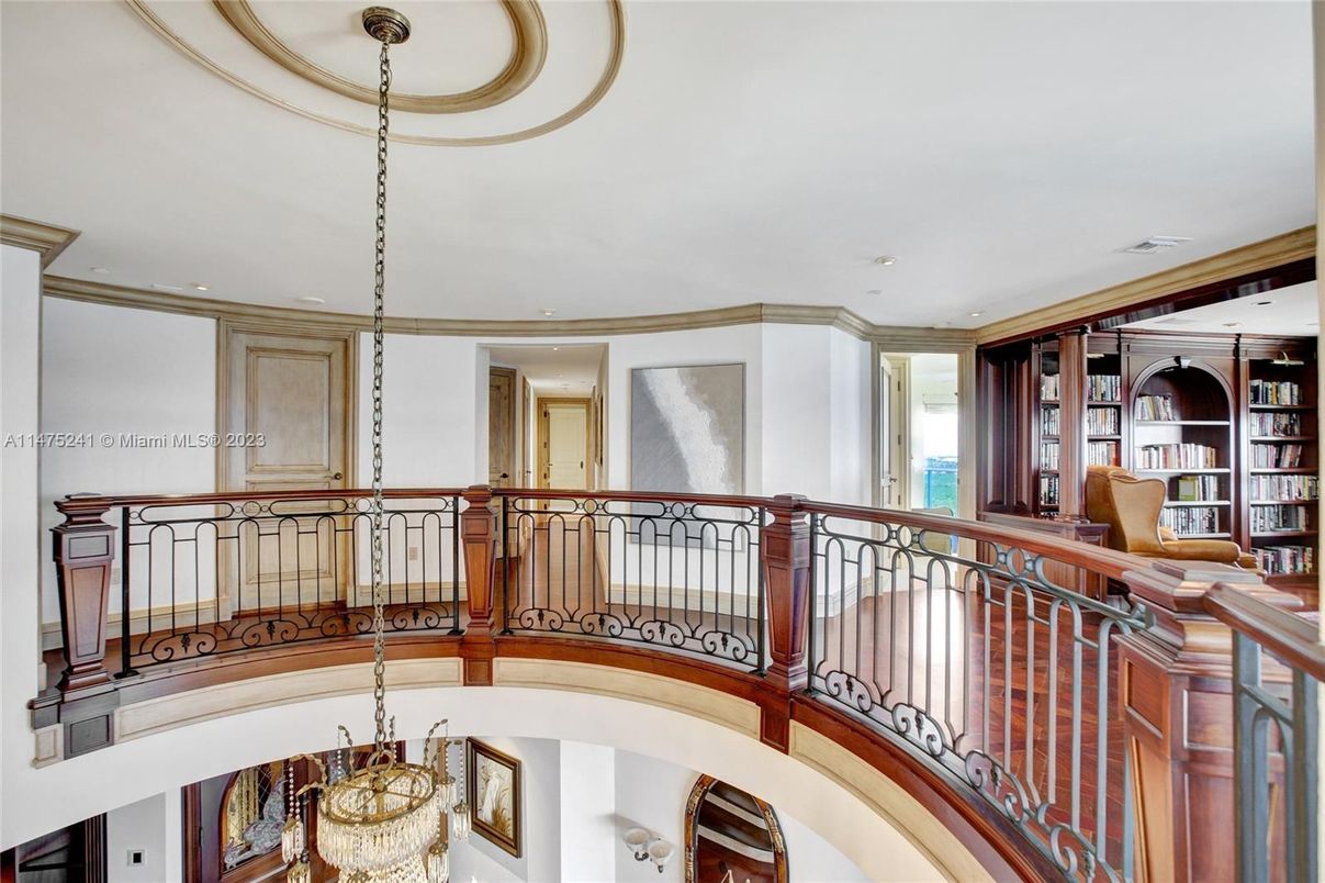 Chandelier, Interior, Recessed Lighting