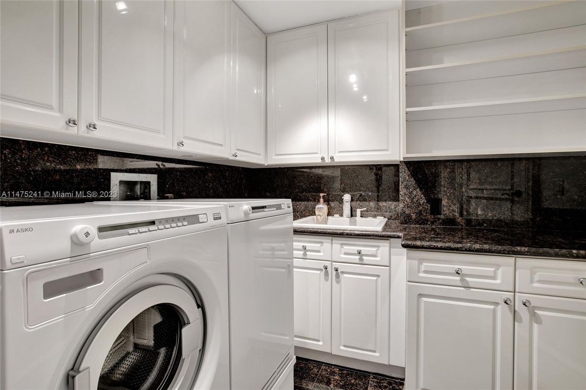 Interior, Washer