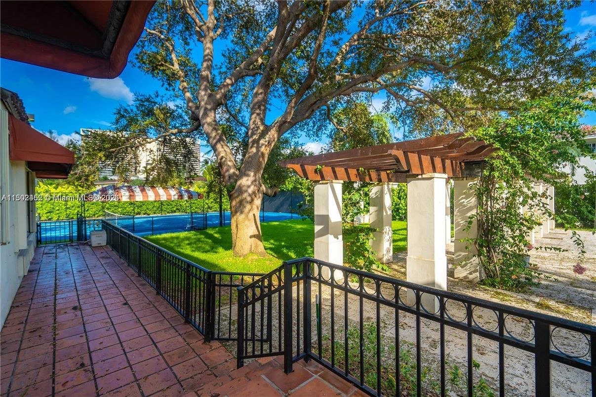 Backyard, Exterior, Playground