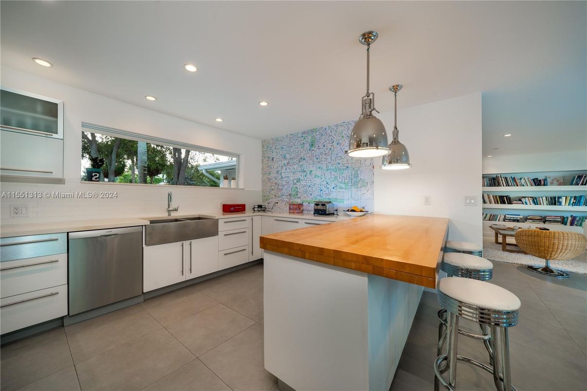 Interior, Kitchen, Pendant Lights, Recessed Lighting, Stainless Steel Appliances