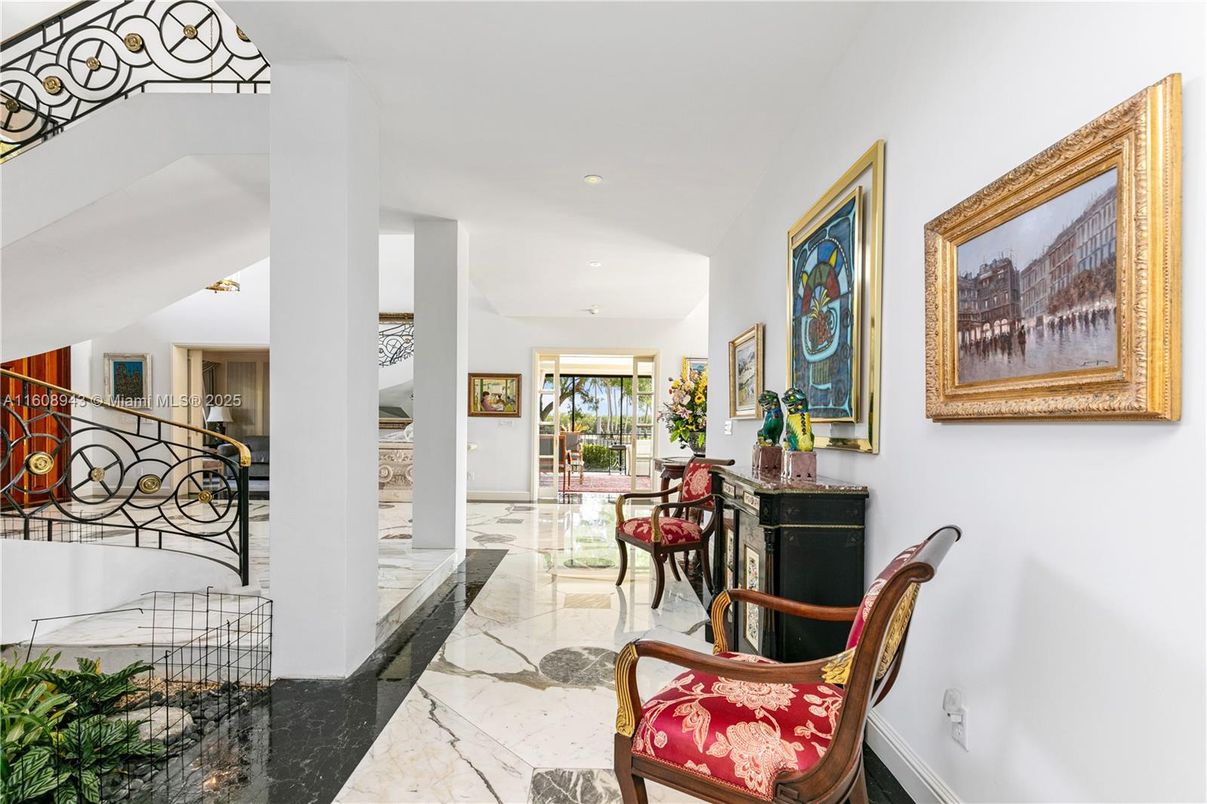 Interior, Marble, Recessed Lighting