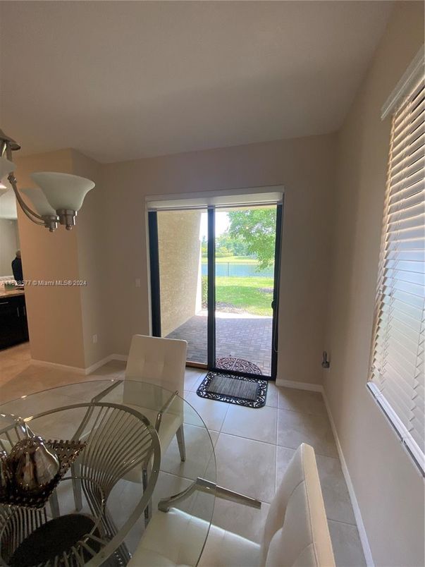 Dining room, Interior