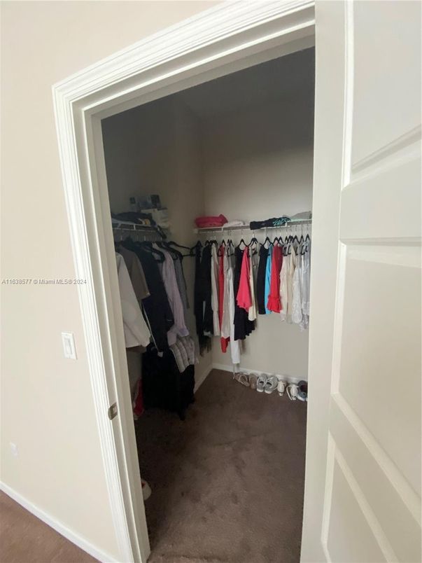 Interior, Walk-in Closets