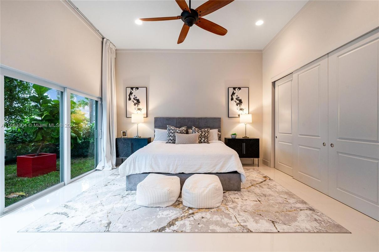 Bedroom, Interior, Recessed Lighting