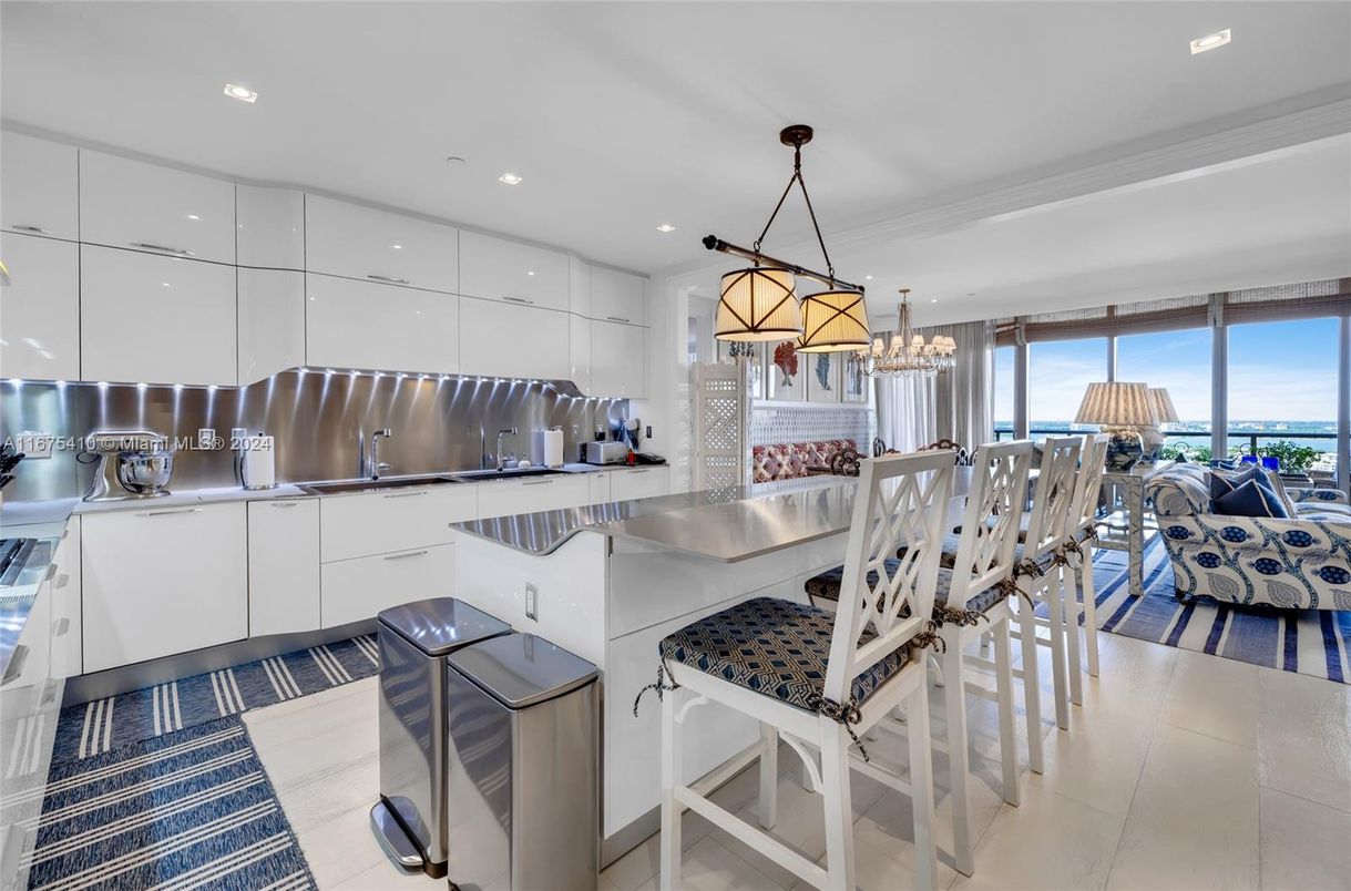 Chandelier, Dining room, Interior, Kitchen, Pendant Lights, Recessed Lighting, Stainless Steel Appliances