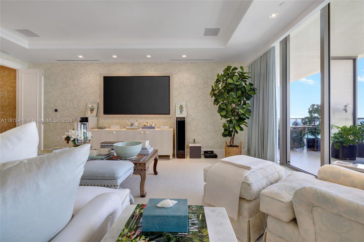 Interior, Living room, Recessed Lighting