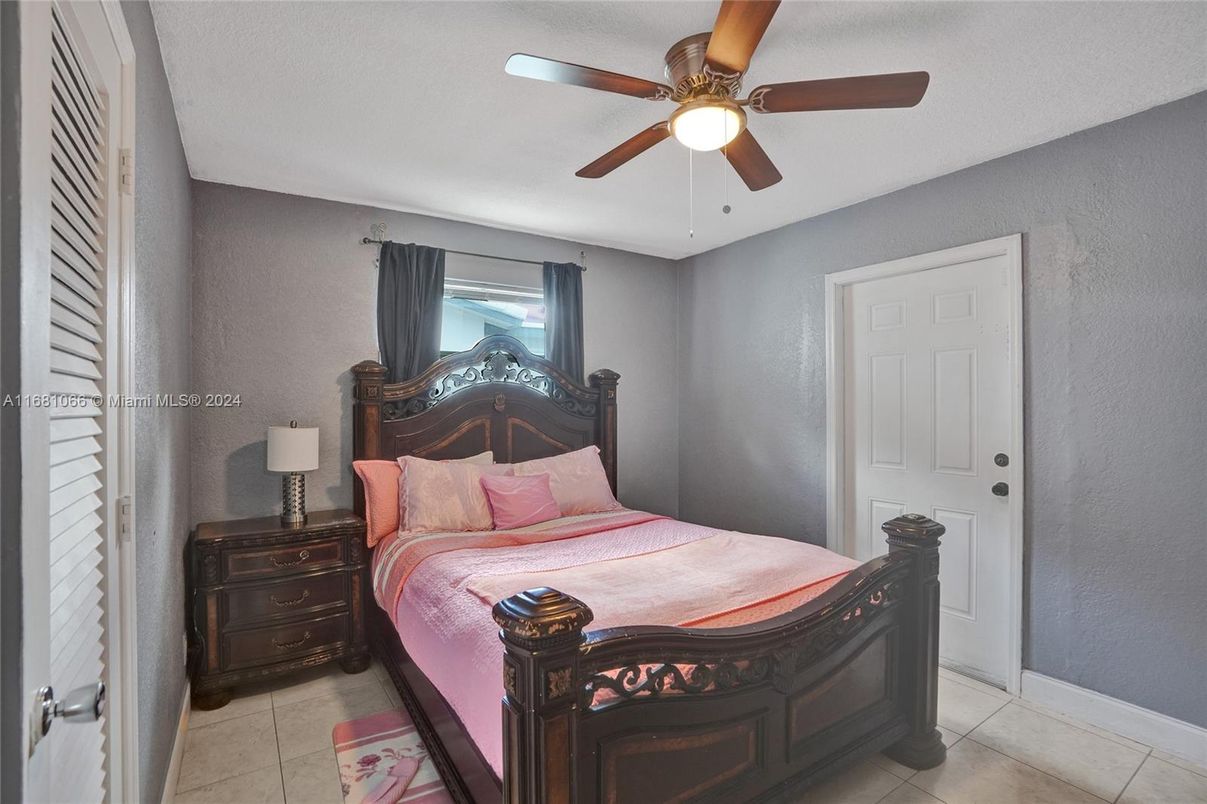 Bedroom, Interior