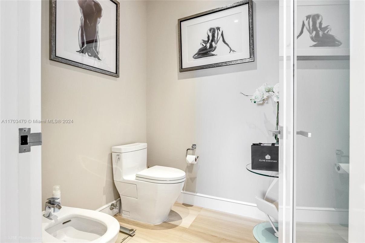Bathroom, Interior, Wood Texture Flooring