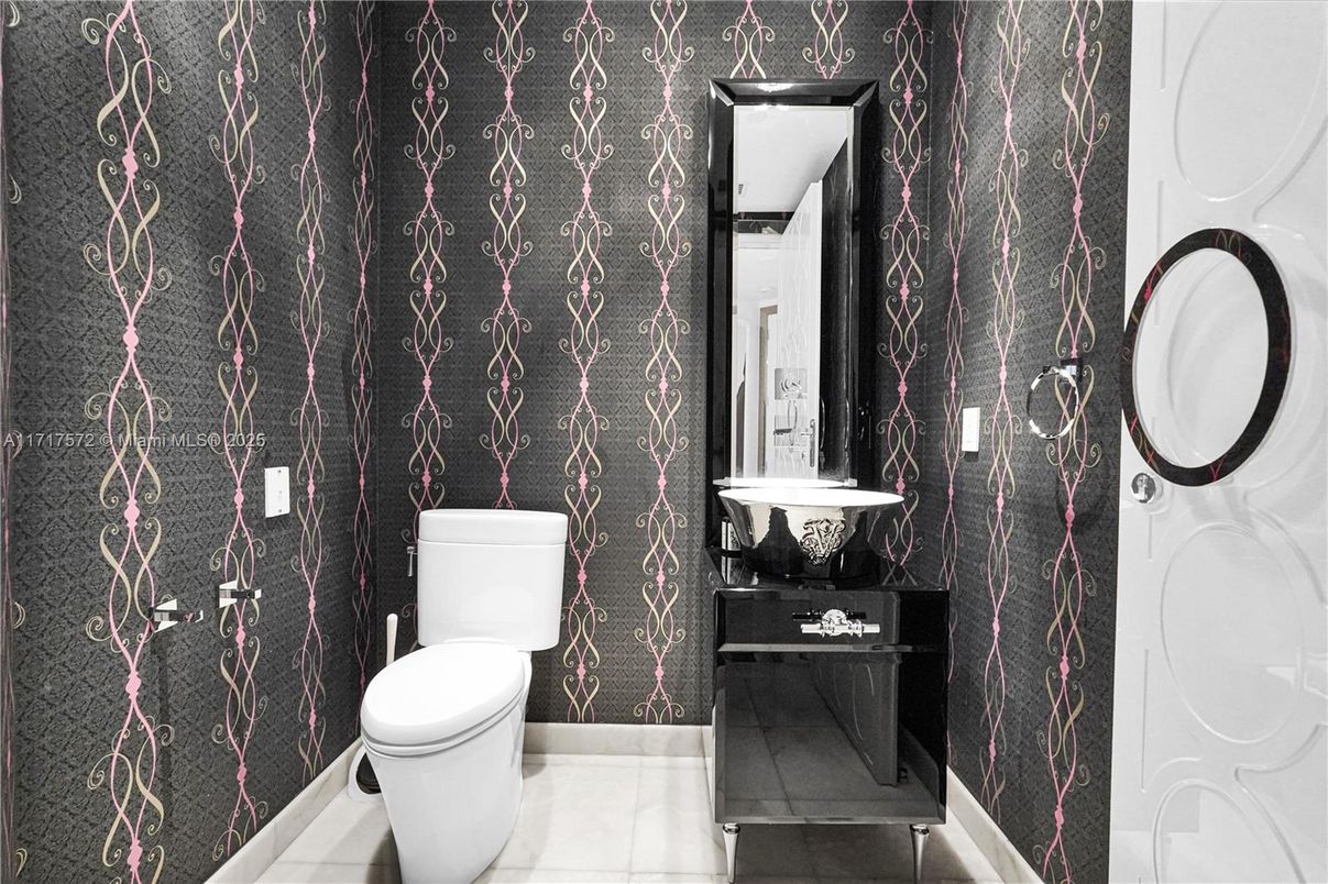 Bathroom, Interior
