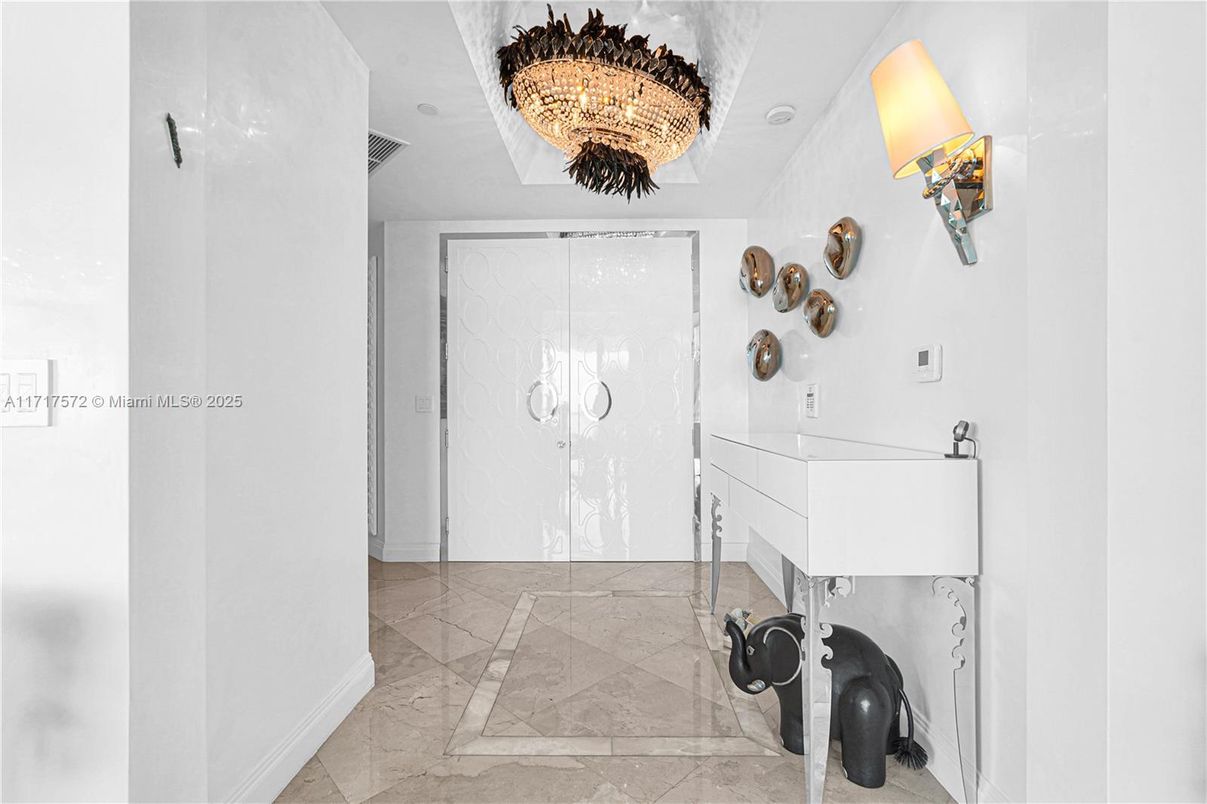 Chandelier, Interior, Marble