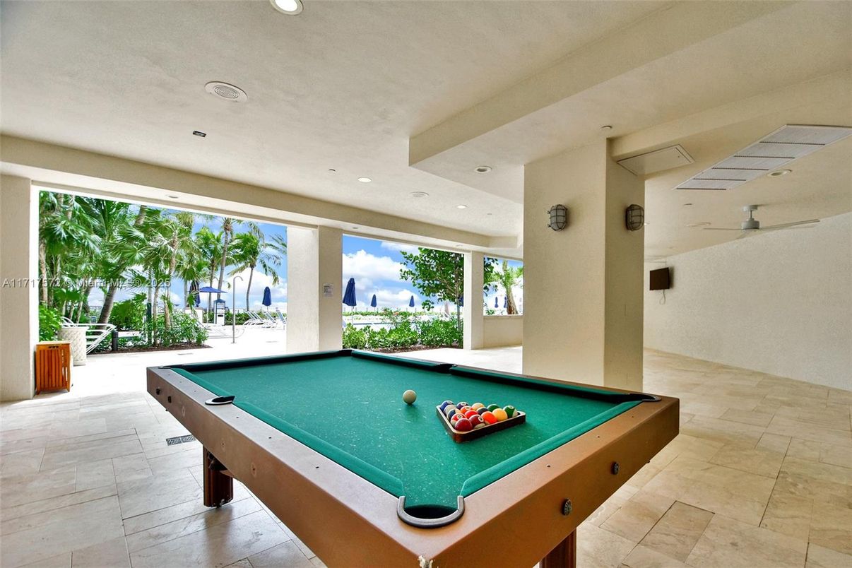 Billiard Table, Game Room, Interior, Recessed Lighting