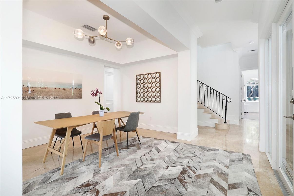Dining room, Interior, Pendant Lights