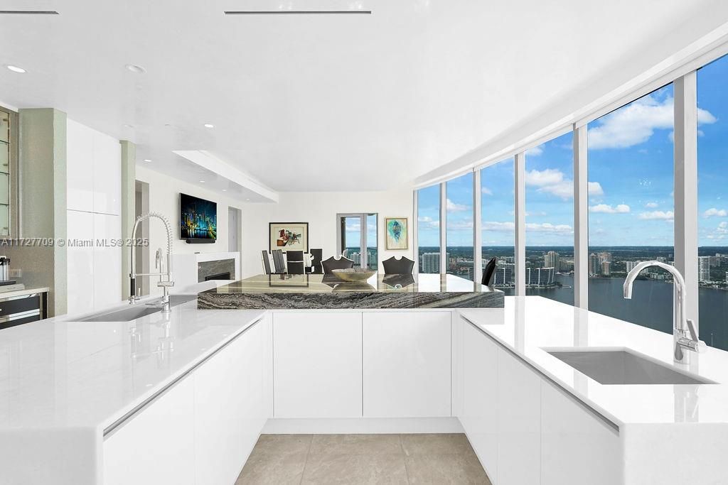 Interior, Kitchen, Living room, Recessed Lighting, Water