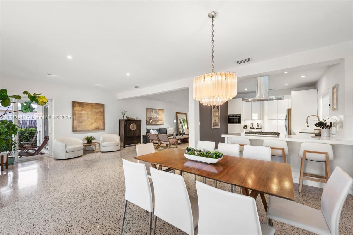 Chandelier, Dining room, Interior, Kitchen, Living room, Recessed Lighting, Stainless Steel Appliances