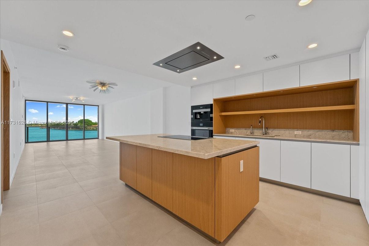 Interior, Kitchen, Recessed Lighting