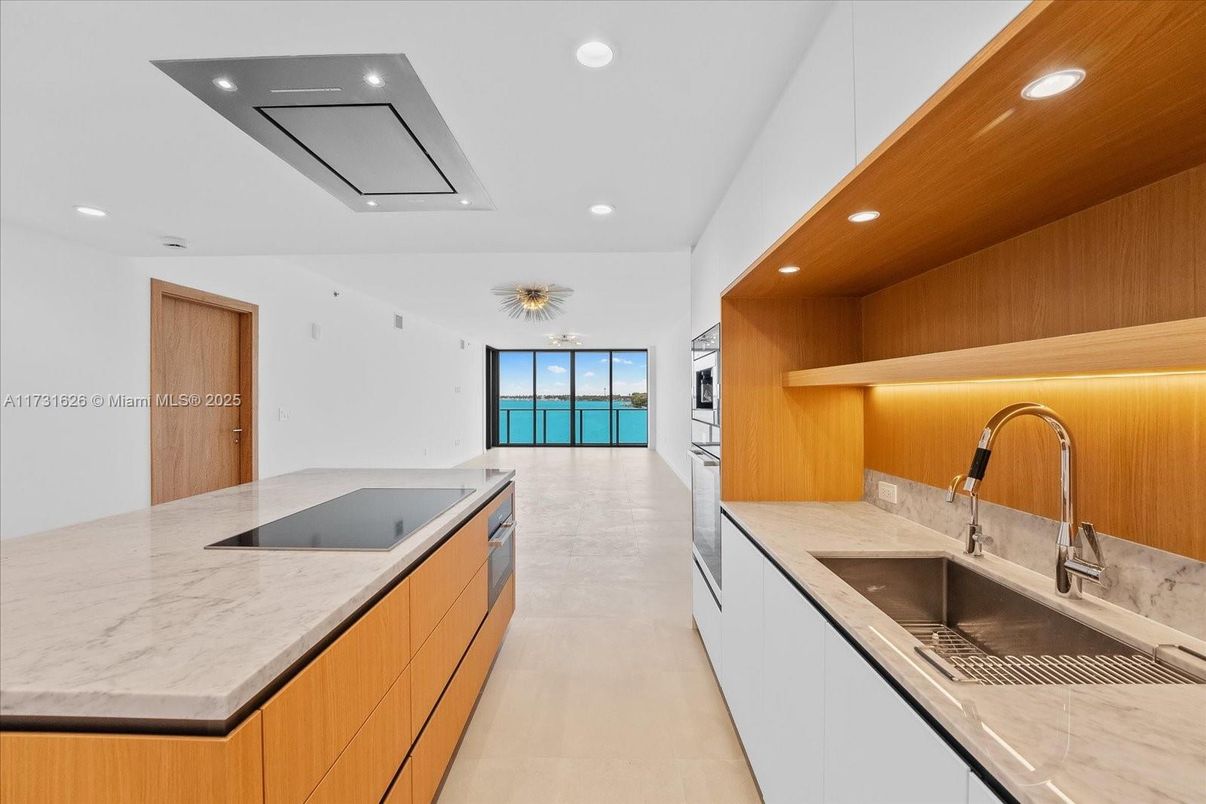 Interior, Kitchen, Recessed Lighting