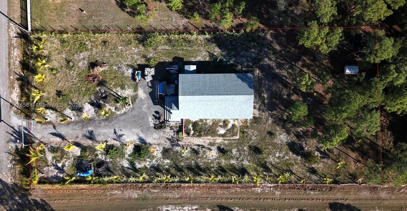 Exterior, Drone