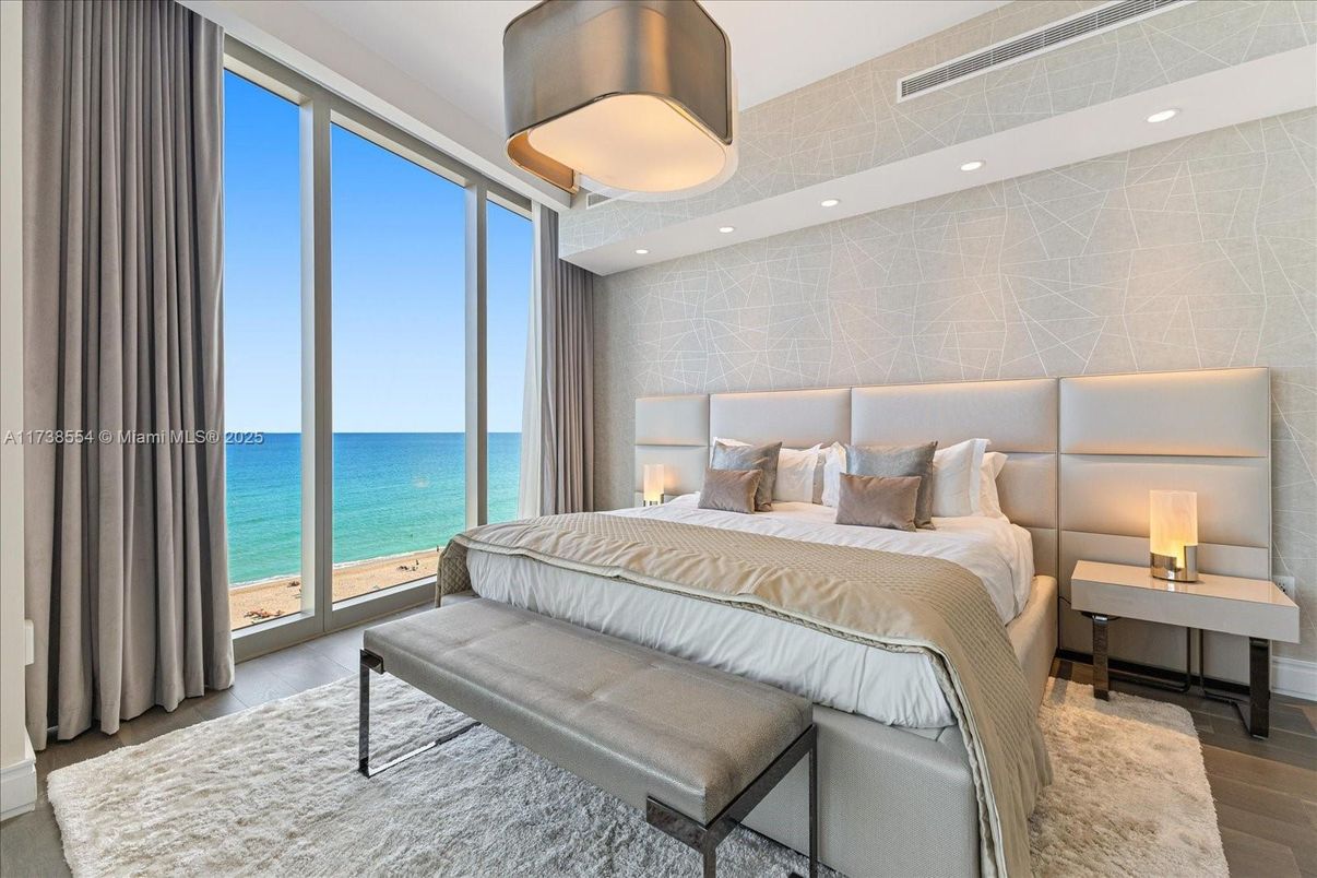 Bedroom, Interior, Recessed Lighting, Water, Wood Texture Flooring