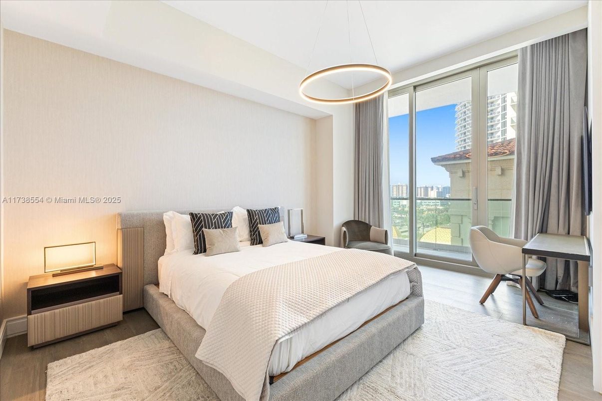 Bedroom, Interior, Pendant Lights, Wood Texture Flooring