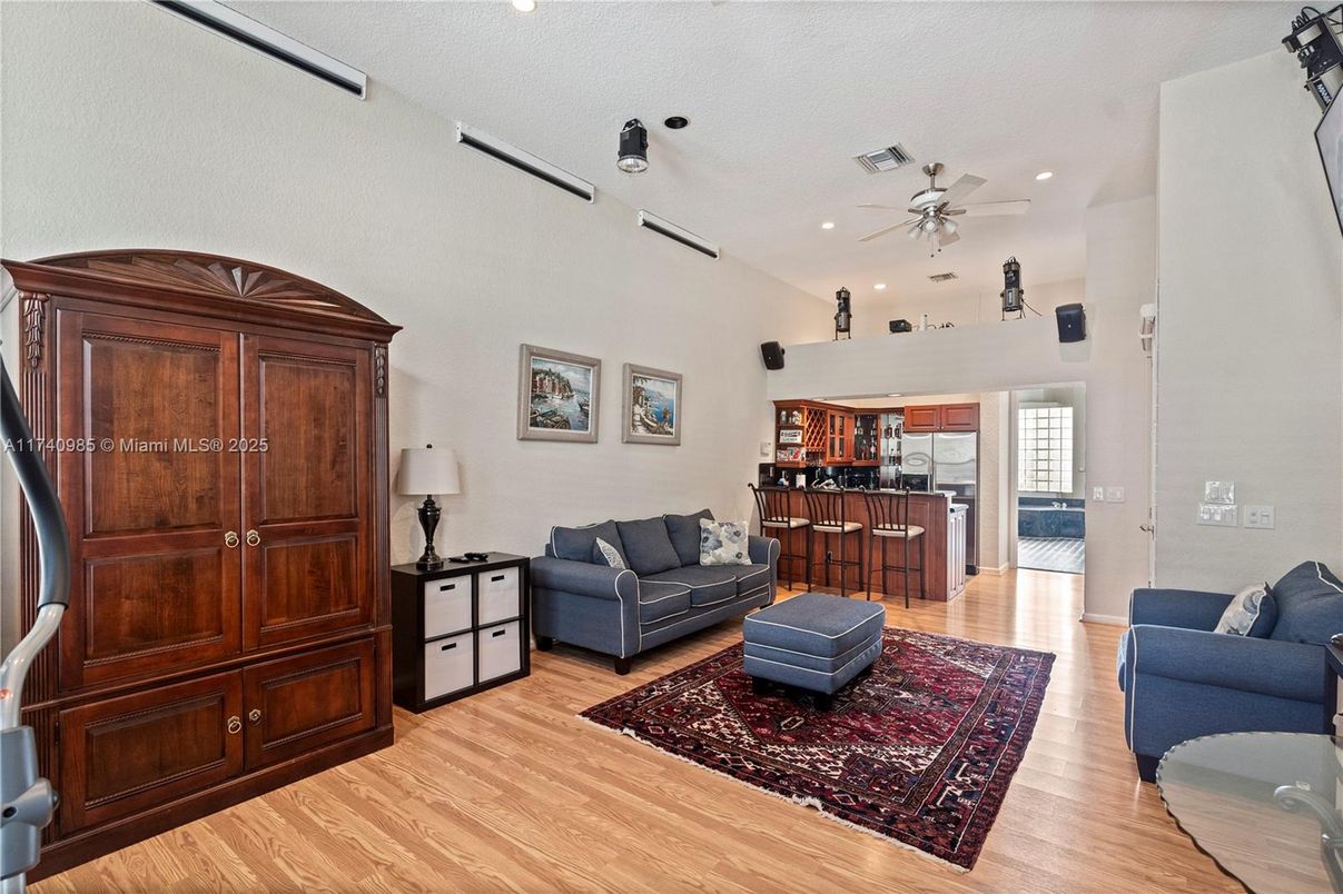 Interior, Living room, Recessed Lighting, Wood Texture Flooring