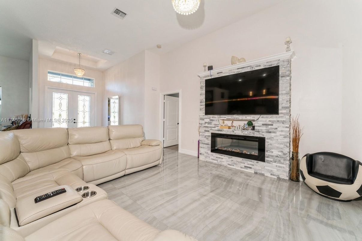 Fireplace, Interior, Living room, Pendant Lights