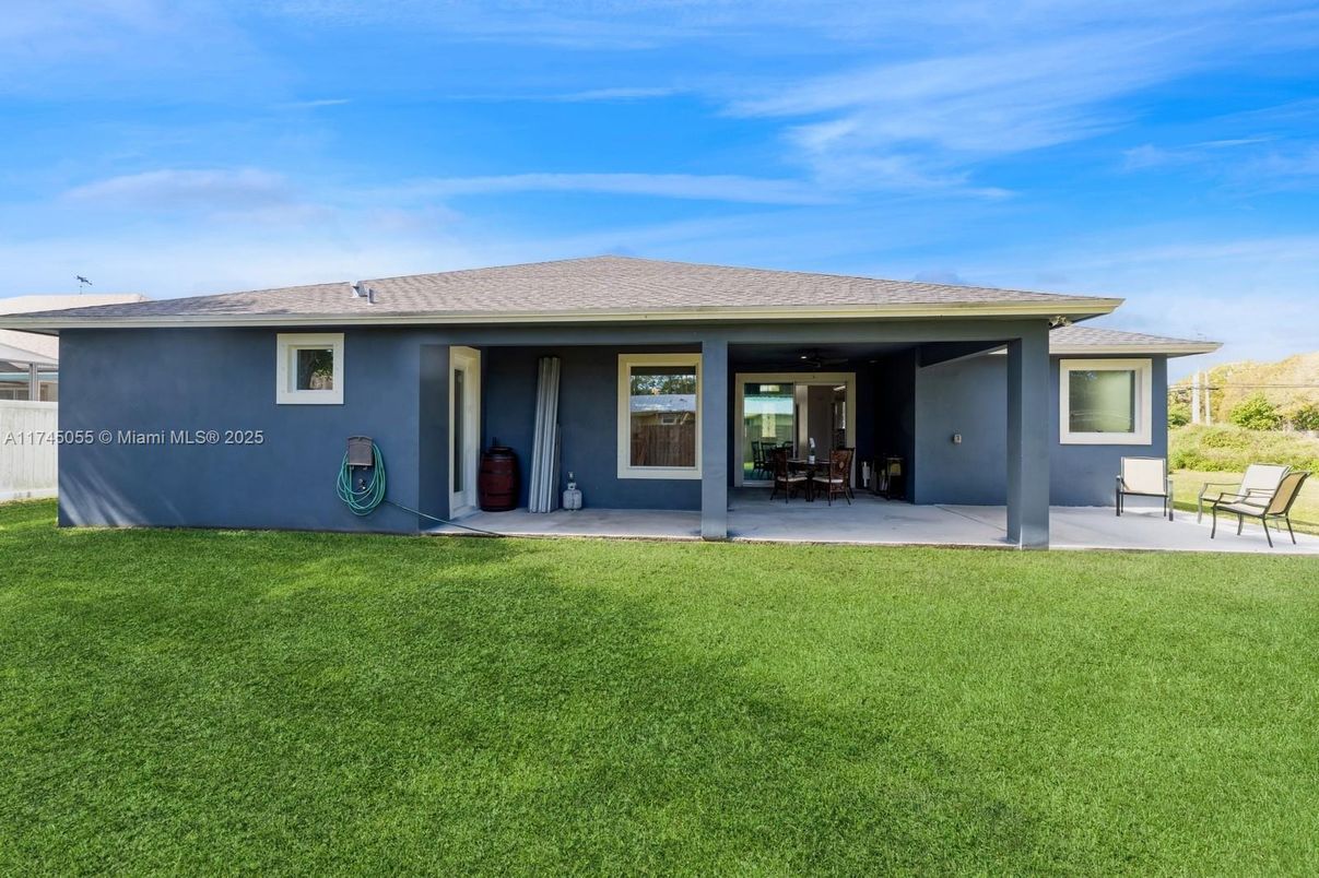 Backyard, Exterior