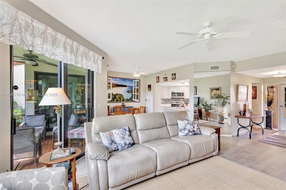 Dining room, Interior, Living room