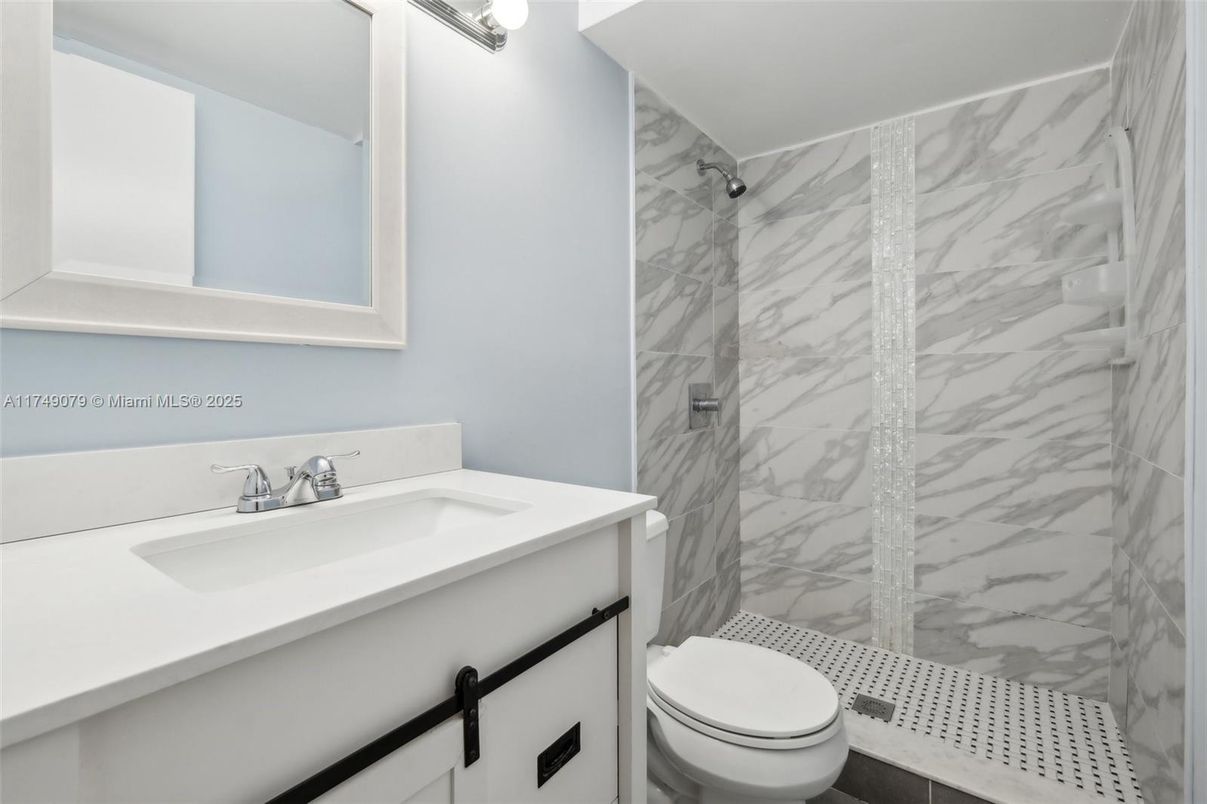 Bathroom, Interior, Marble Walls