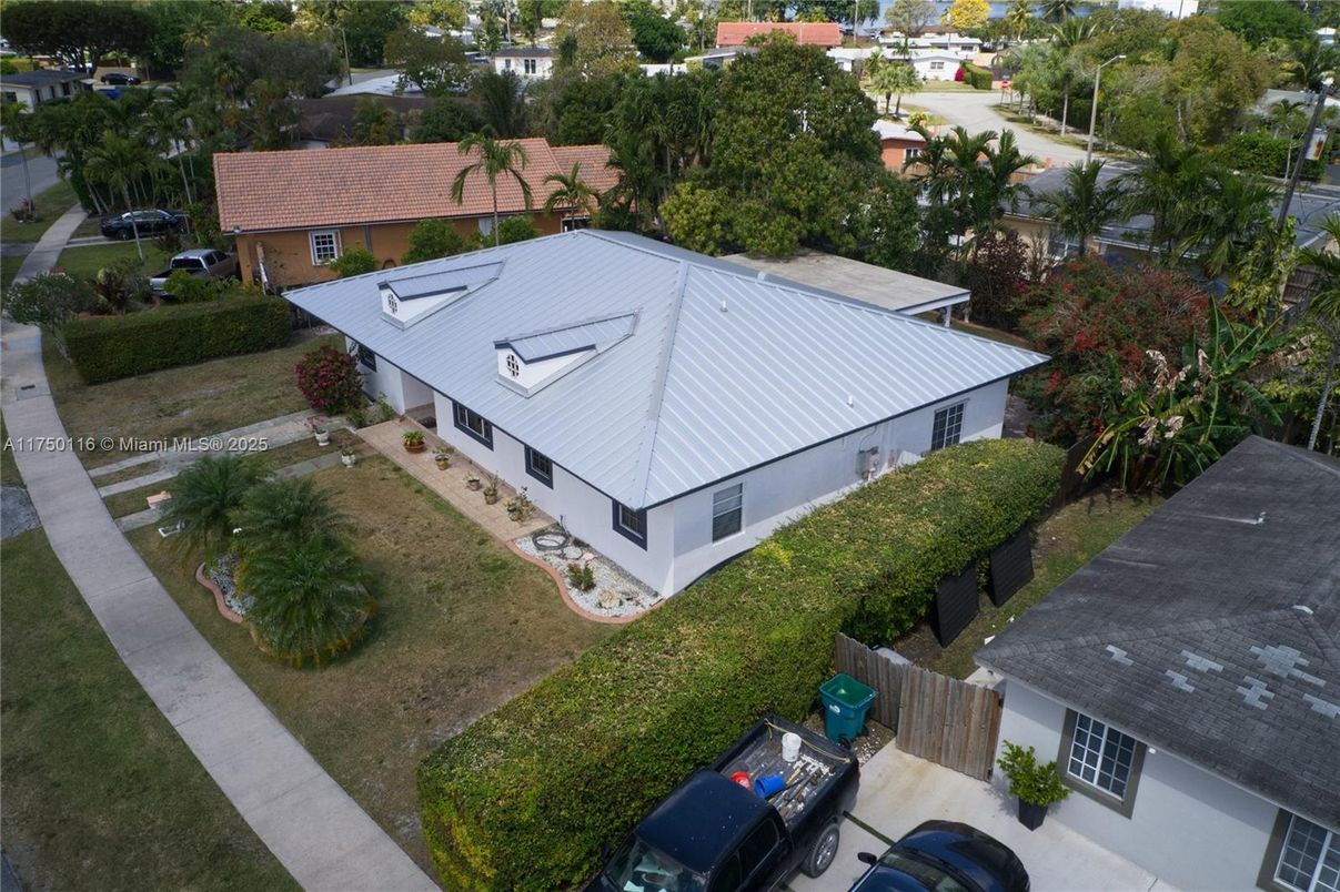 Exterior, Drone