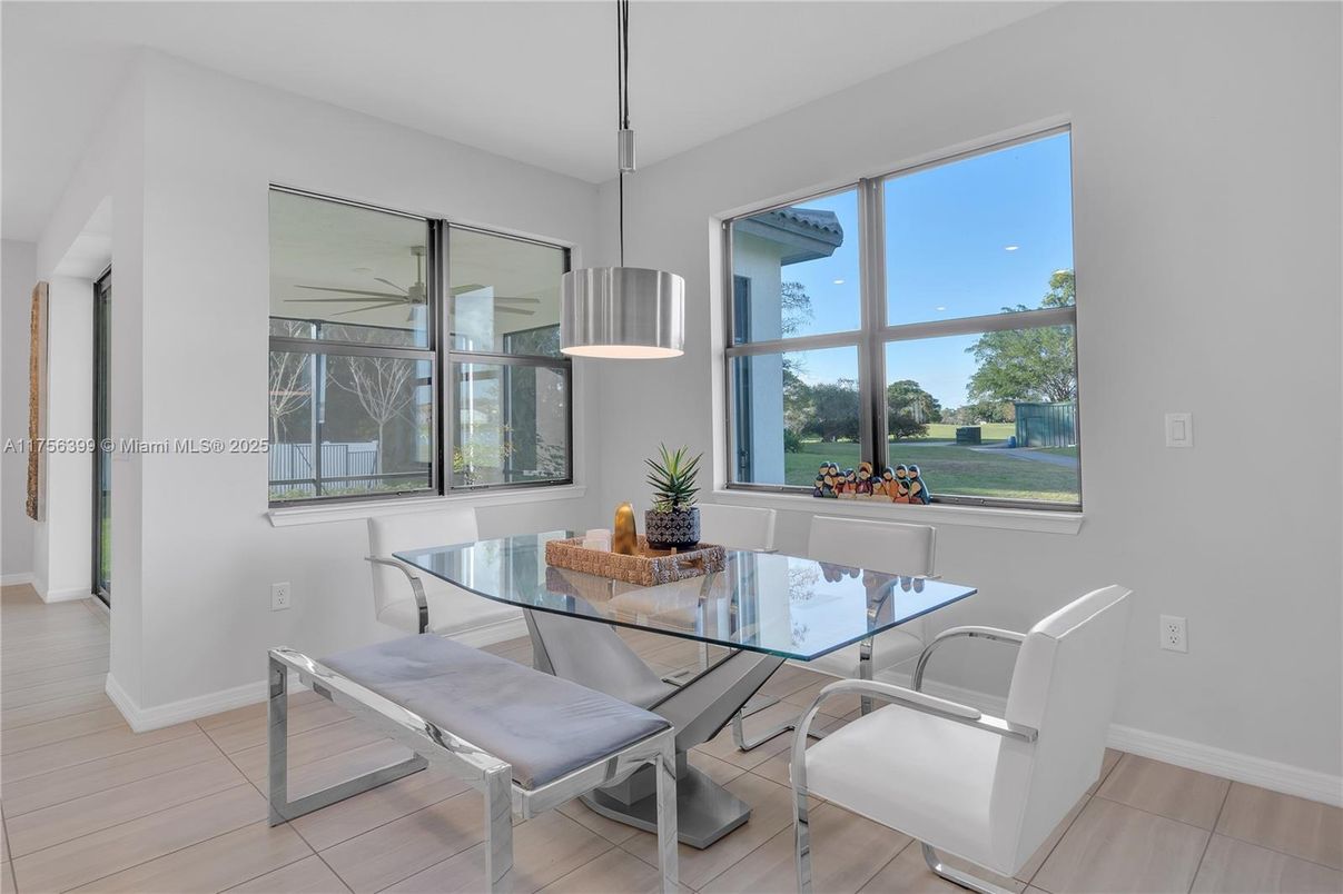 Dining room, Interior, Pendant Lights