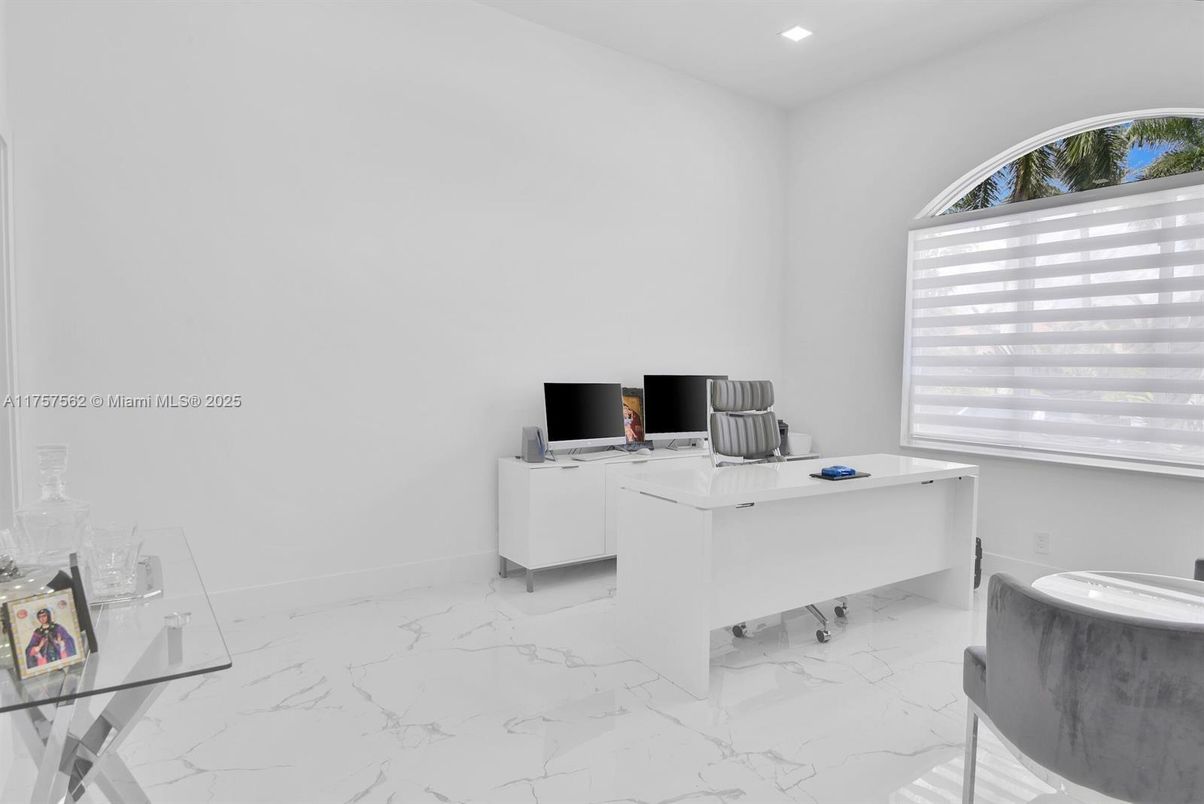 Home Office, Interior, Marble, Recessed Lighting