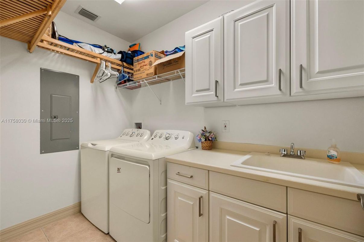 Interior, Washer