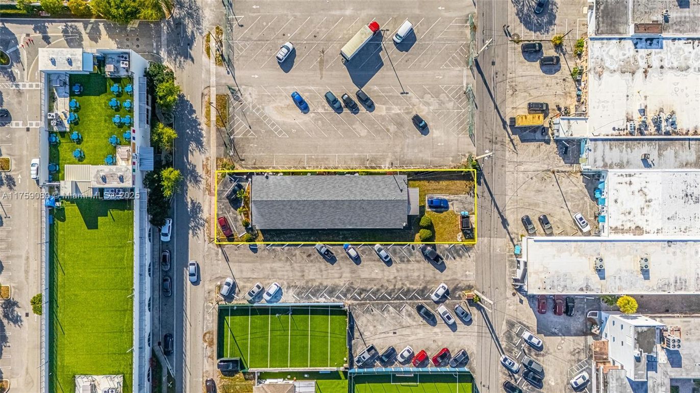 Exterior, Drone