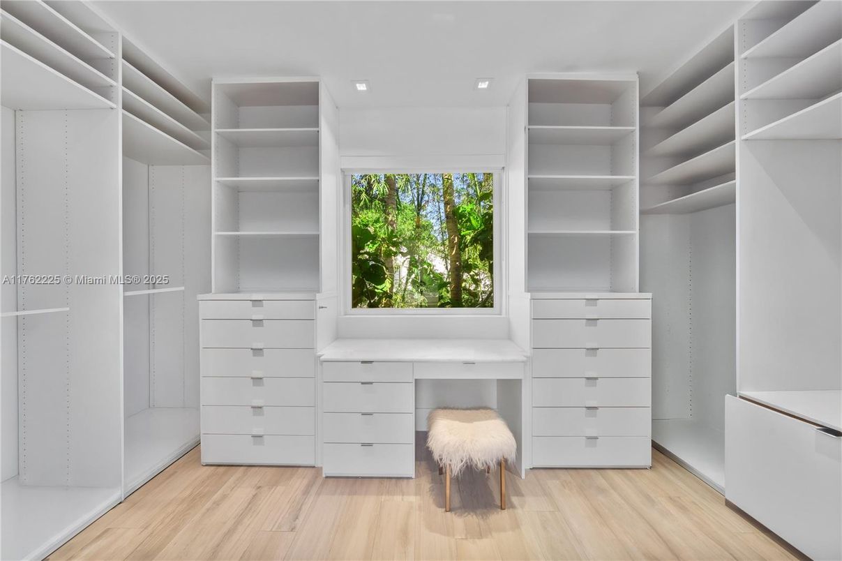 Interior, Recessed Lighting, Walk-in Closets, Wood Texture Flooring