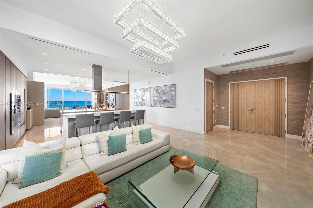 Dining room, Interior, Kitchen, Living room, Pendant Lights, Recessed Lighting