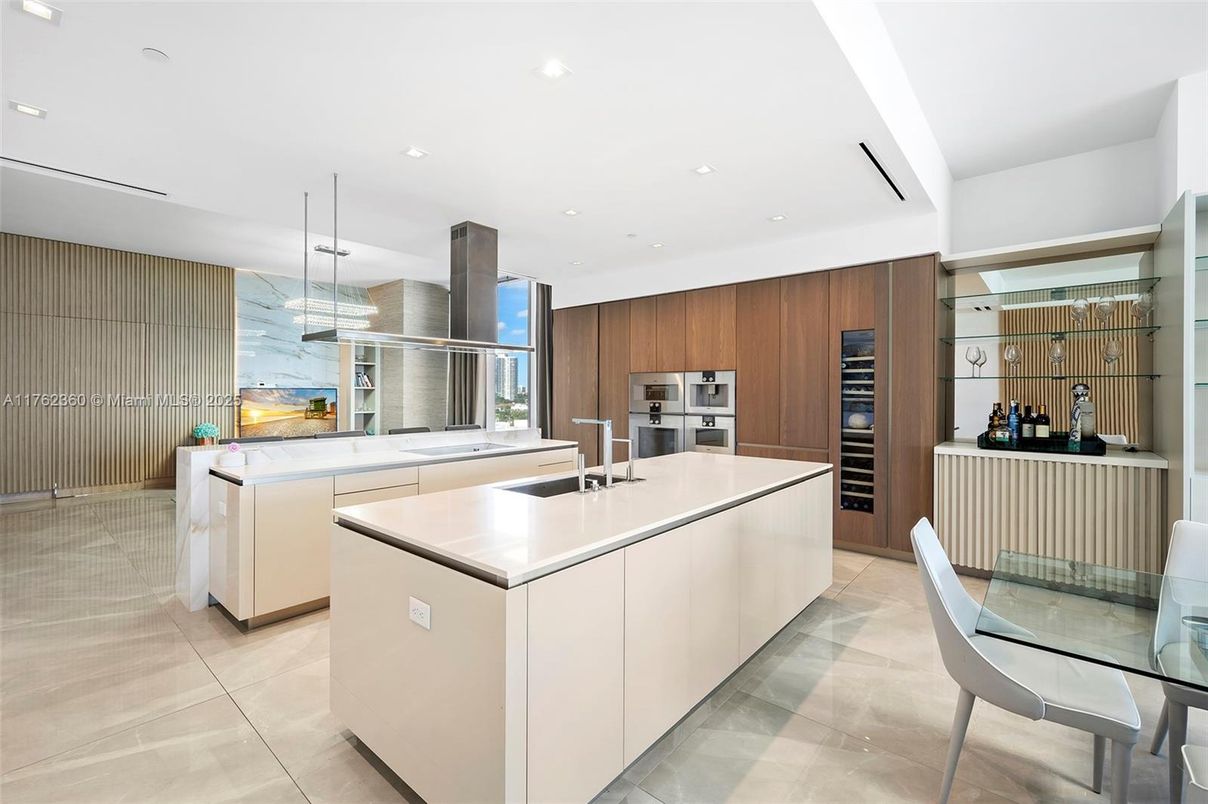 Interior, Kitchen, Pendant Lights, Recessed Lighting, Stainless Steel Appliances