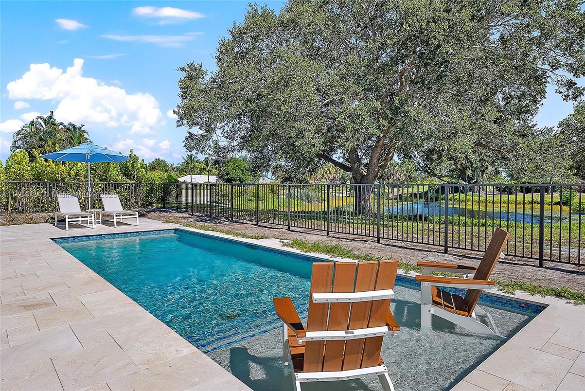 Exterior, Pool, Water
