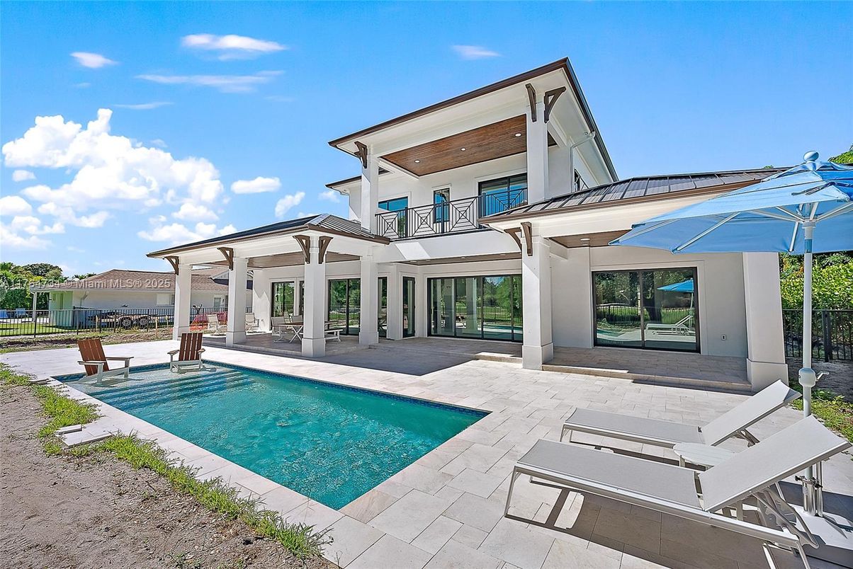 Exterior, Pool, Solar Panels
