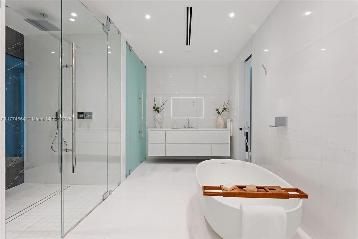 Bathroom, Free Standing Baths, Glass Shower, Interior, Recessed Lighting