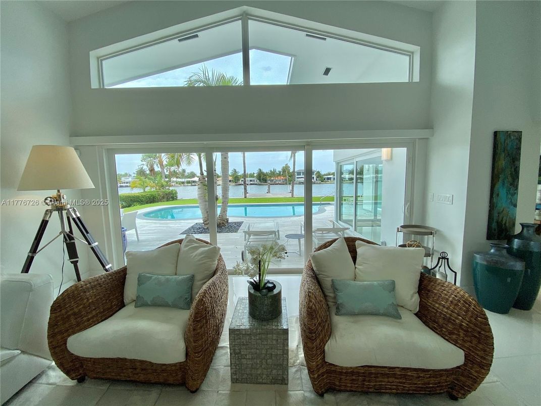 Interior, Living room, Water