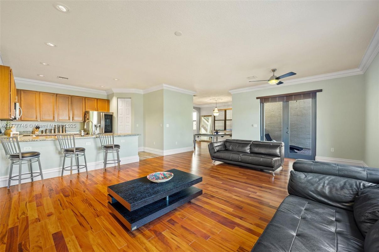 Interior, Kitchen, Living room, Recessed Lighting, Wood Texture Flooring