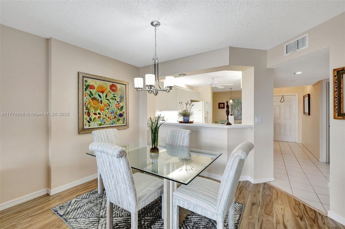 Chandelier, Dining room, Interior, Recessed Lighting, Wood Texture Flooring