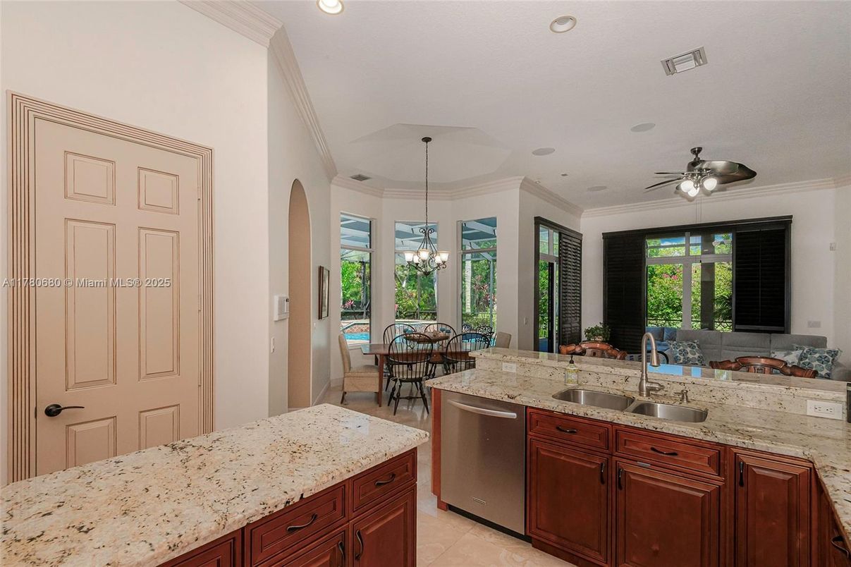Dining room, Interior, Kitchen, Pendant Lights, Recessed Lighting