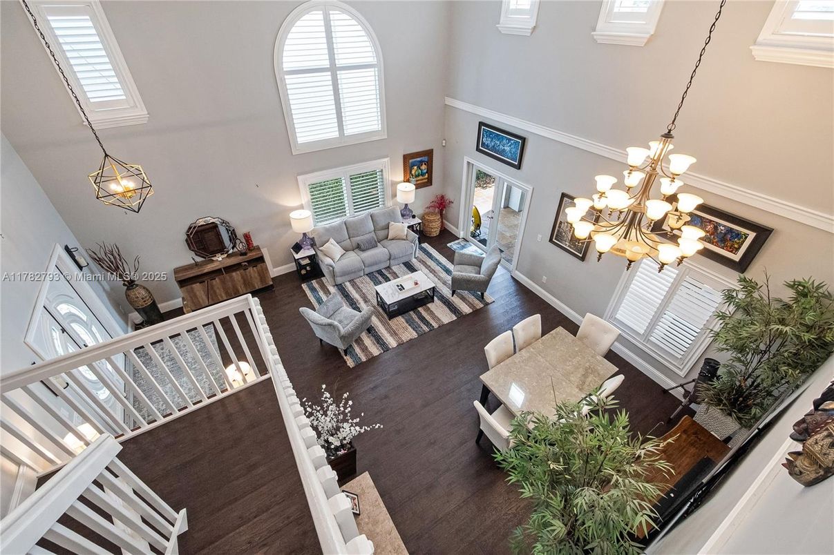 Chandelier, Interior, Living room, Pendant Lights, Wood Texture Flooring